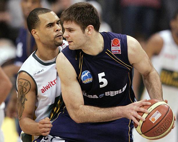 无论是卡斯 无论是卡斯